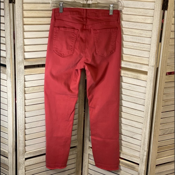 JUST BLACK Slim Straight Capri Jean - 4 - Picture 4 of 14